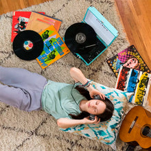 Cargar imagen en el visor de la galería, Tornamesa Victrola Vintage con Bluetooth y Altavoces VSC-400SB