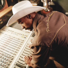 Cargar imagen en el visor de la galería, CAMISA CODISCOS Y LATIN LOVER
