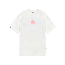 Cargar imagen en el visor de la galería, CAMISETA LA CUMBIA ES UNA REINA
